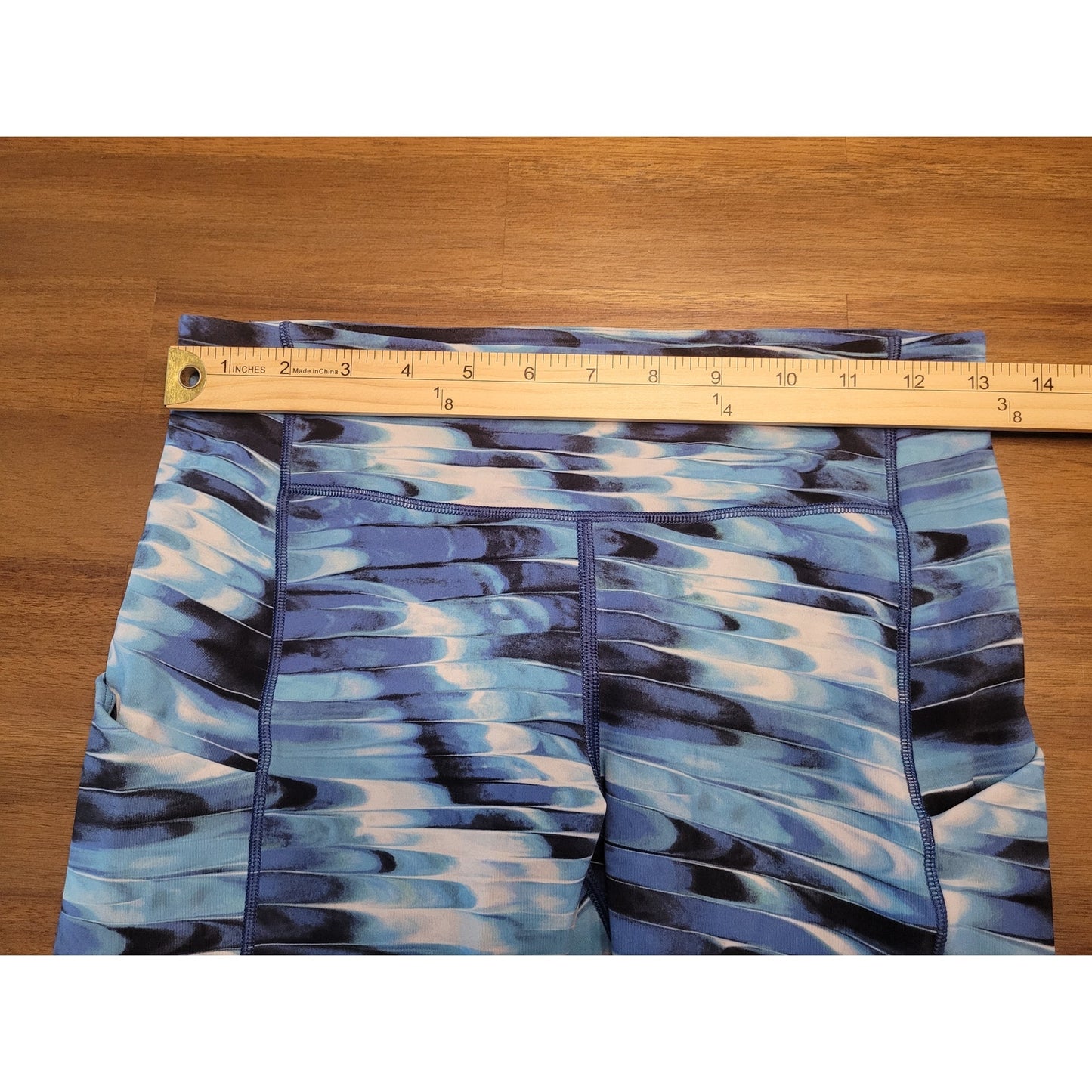 Lululemon Speed Up Crop 21" Tidal Multi Blue Size 6 Compression NWOT