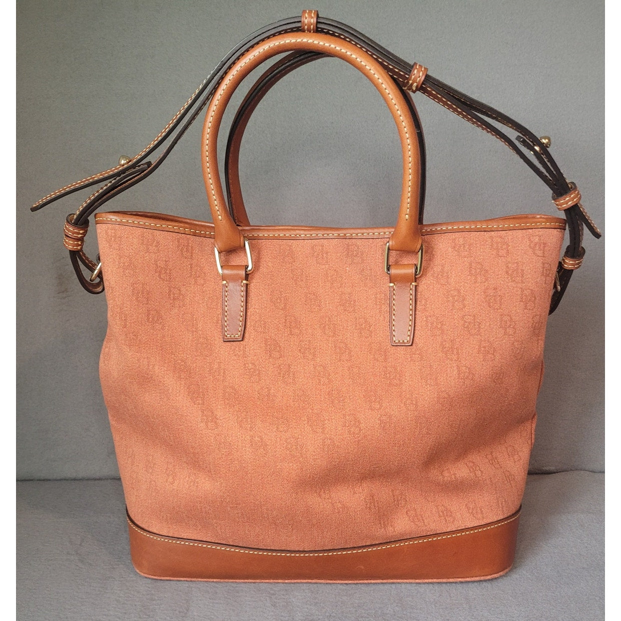 Dooney & Bourke Large Handbag Chelsea Shopper Rust Color 2 Handles Strap