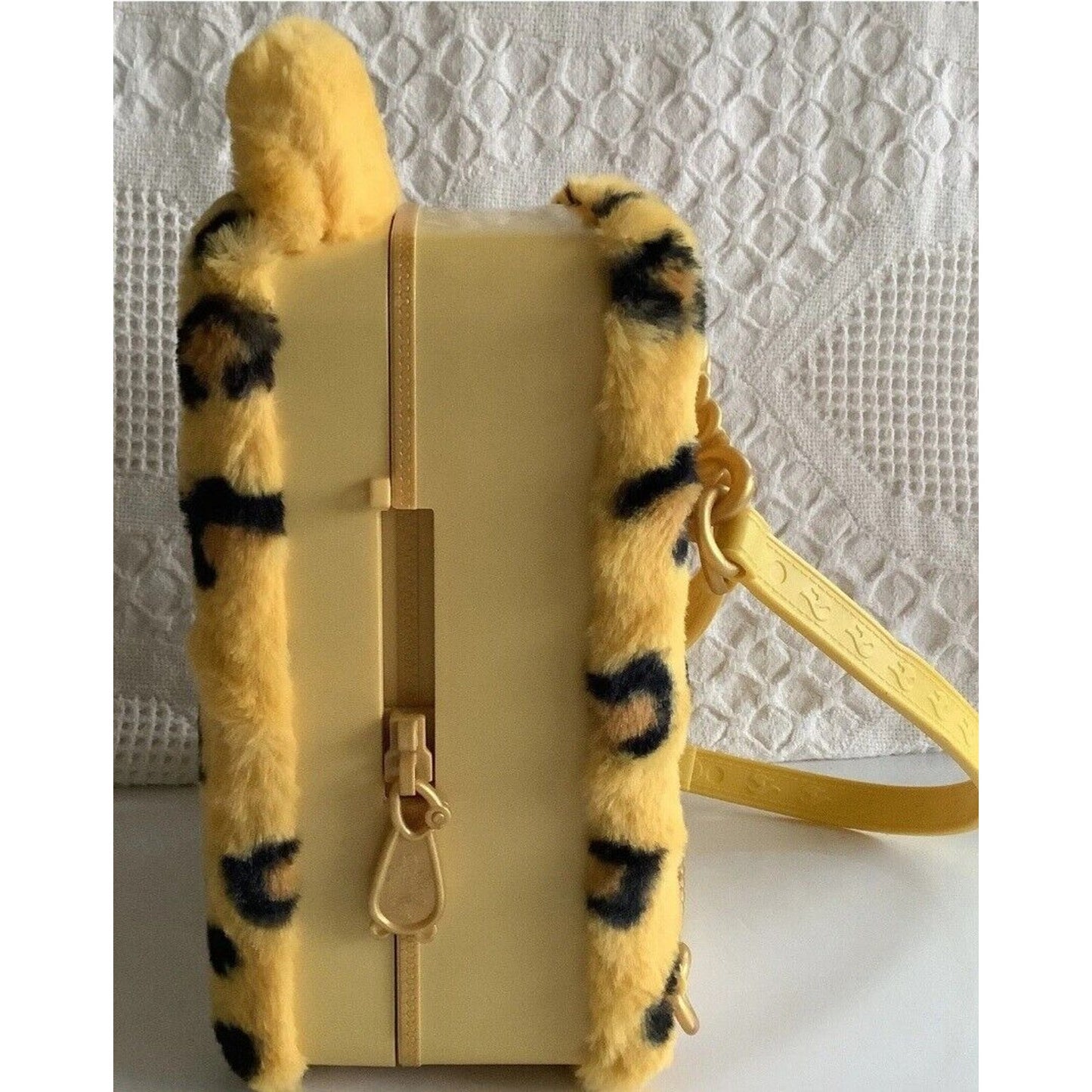 Na! Na! Na! Surprise 3-in-1 Jennel Jaguar Fuzzy Backpack Only - No Accessories