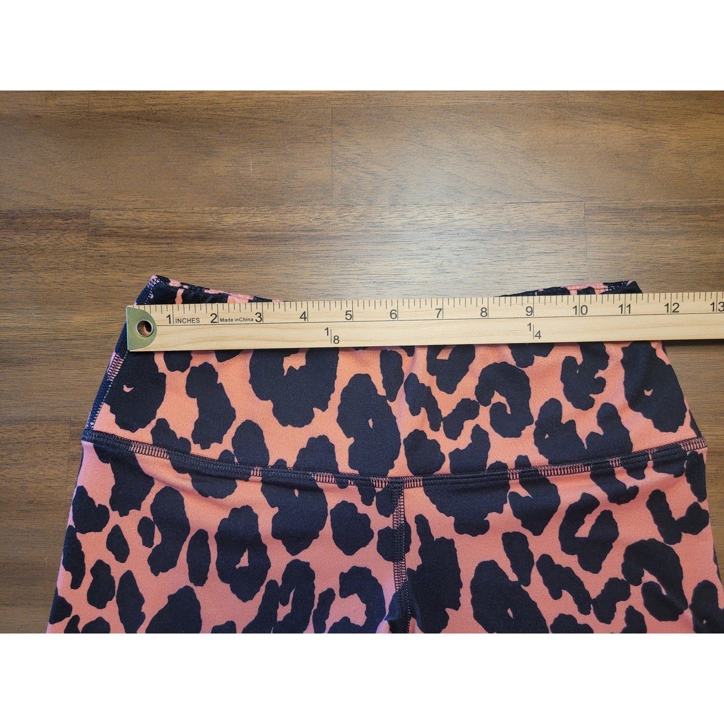 FLEO Power High Rise Shorts, Size XS, Coral Leopard Shorts Activewear