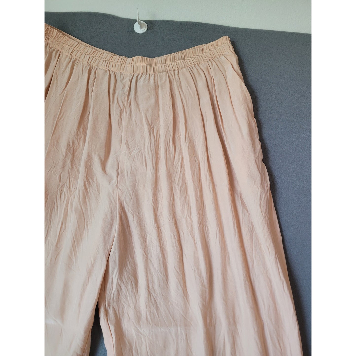 Eileen Fisher Pleated Front Silk Pants in Pink - Size 1(S/M) Tapered