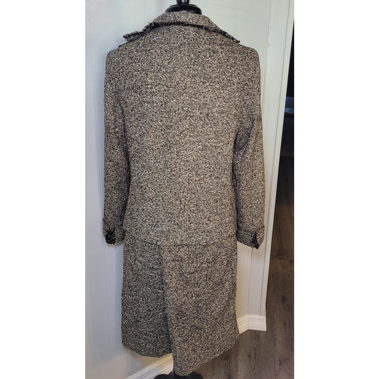 Akris Brown/Beige Speckled Wool Blend Skirt & Jacket Set Size IT 48 - US 16